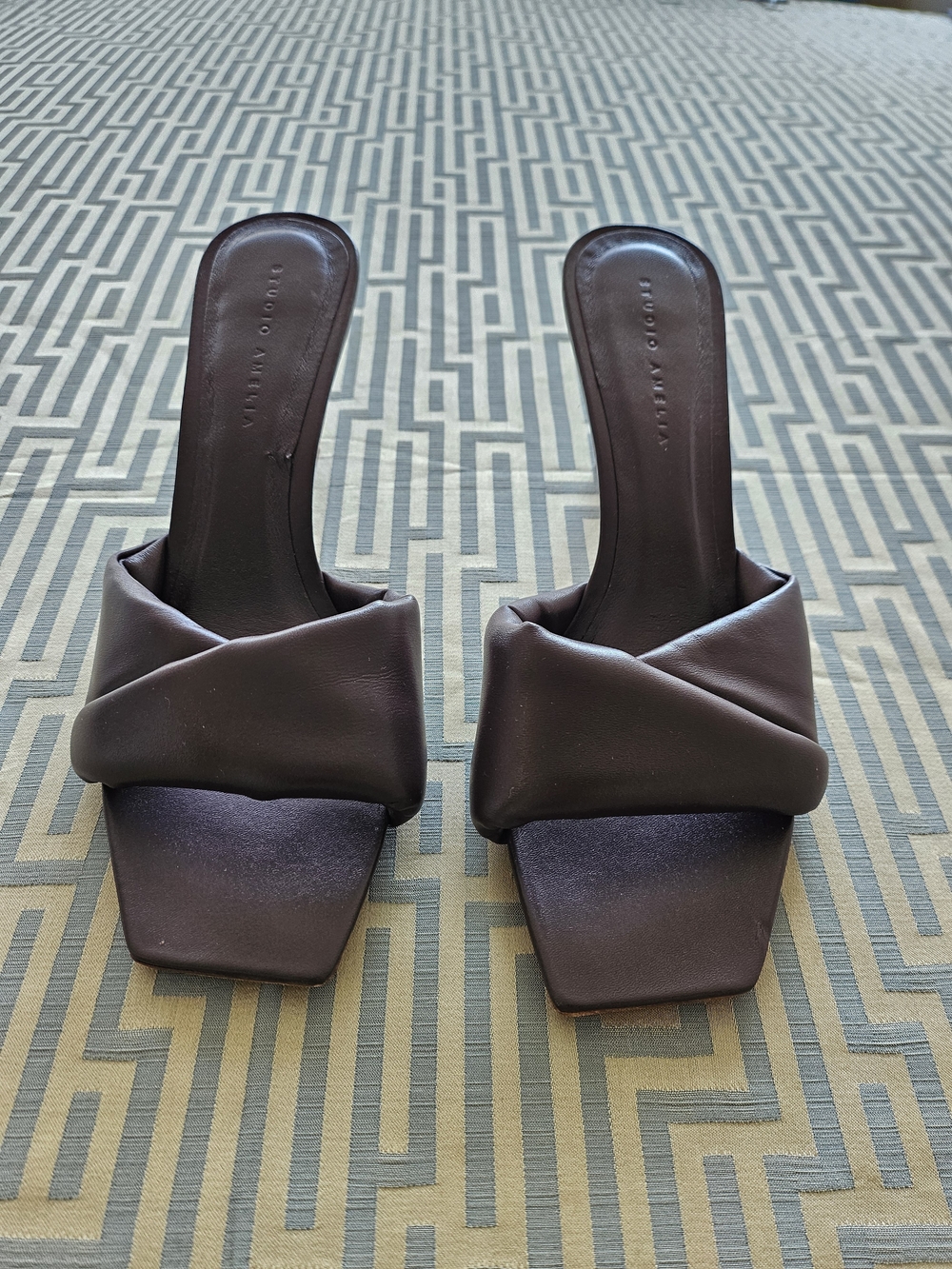 STUDIO AMELIA Dark Brown Twisted Leather Slide Mules